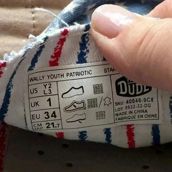 HEY DUDE WALLY YOUTH PATRIOTIC‎ YOUTH SHOES SIZE Y2-L3 EUC SUPER COOL SHOES - Picture 13 of 16